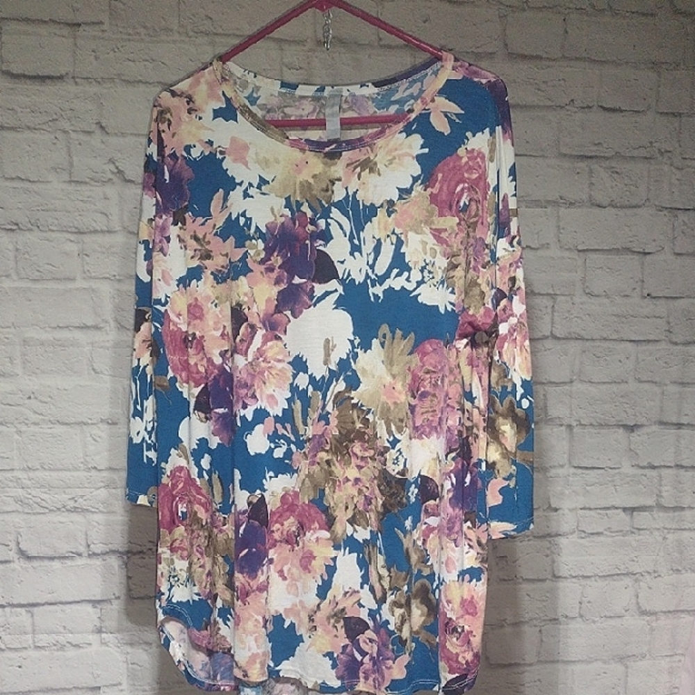 Honeymecurvy (XXL)Floral Women's Top